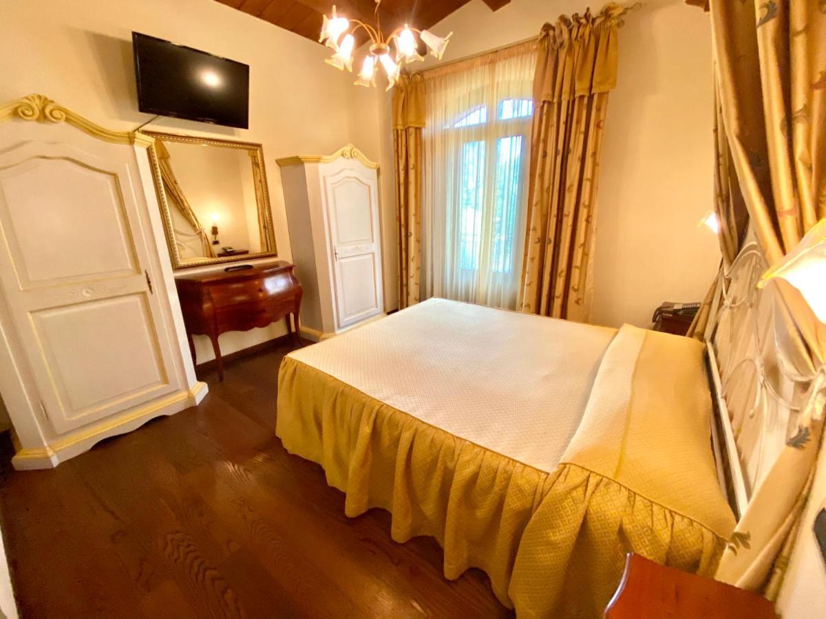 Agriturismo Il Casale Morrovalle Bagian luar foto