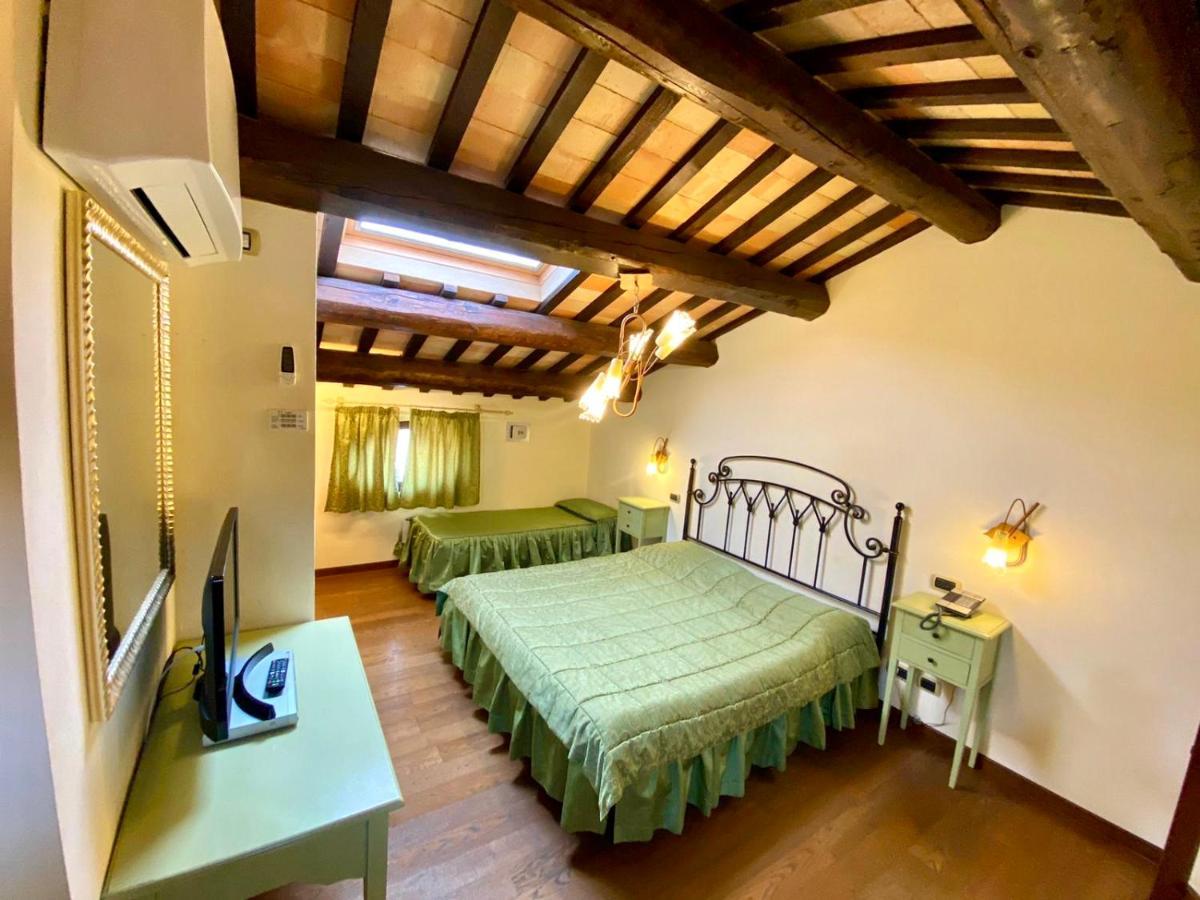 Agriturismo Il Casale Morrovalle Bagian luar foto