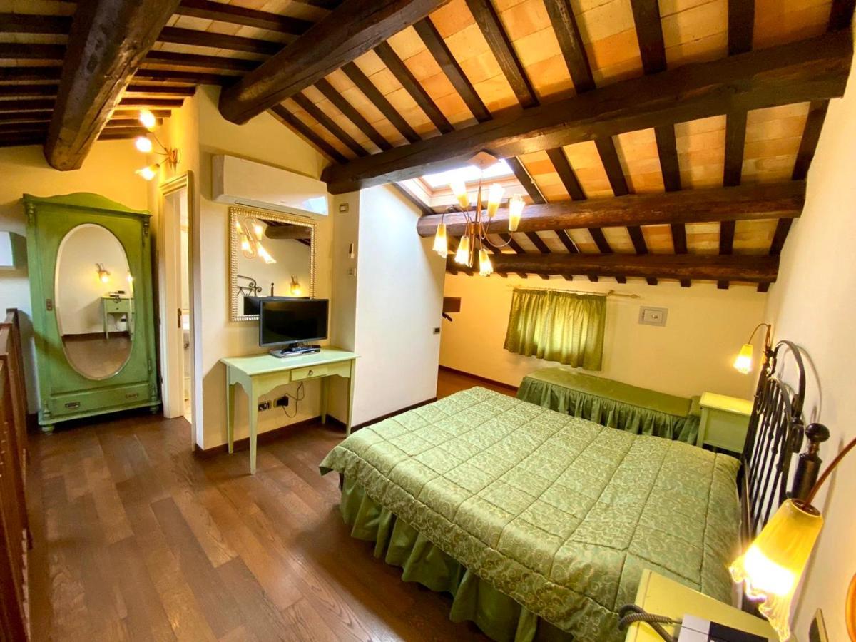 Agriturismo Il Casale Morrovalle Bagian luar foto
