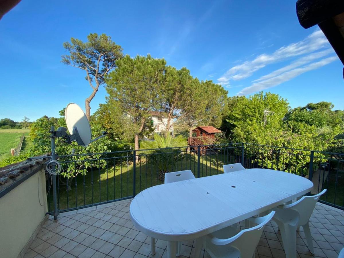Agriturismo Il Casale Morrovalle Bagian luar foto